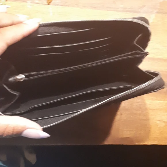 Wallet - Picture 2 of 2